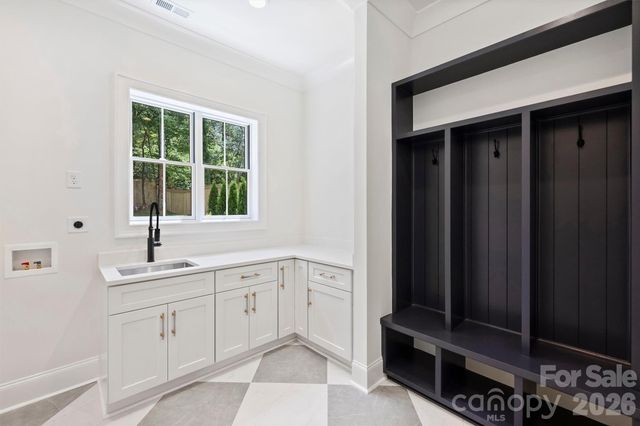 2409 Brandermill Place, Charlotte, NC 28226