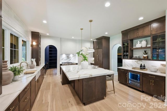 2409 Brandermill Place, Charlotte, NC 28226