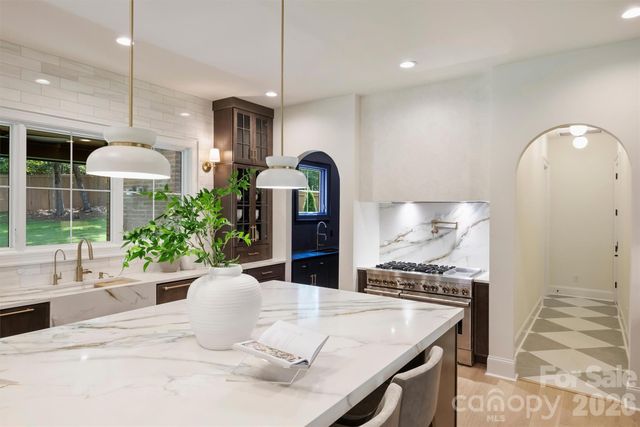 2409 Brandermill Place, Charlotte, NC 28226