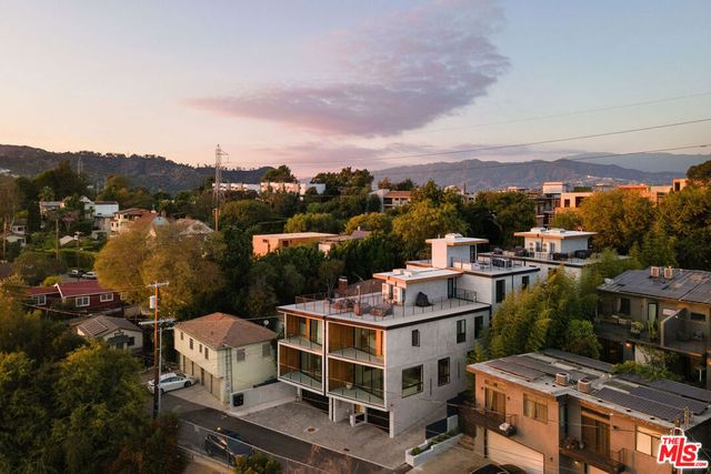 2915 Avenel Terrace, Los Angeles, CA 90039