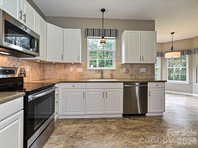 110 Glynwater Drive, Mooresville, NC 28117
