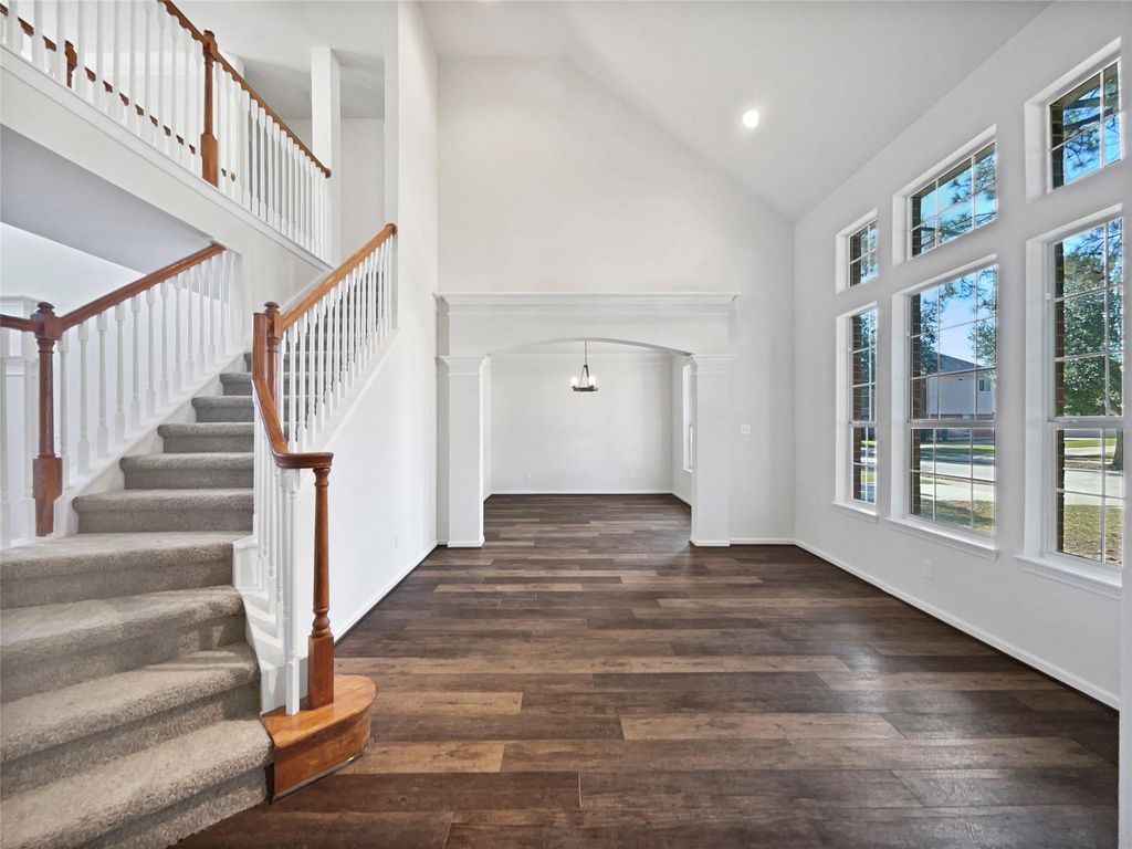 Image 12 of property listing at 6403 Canyon Park Drive, Katy, TX 77450