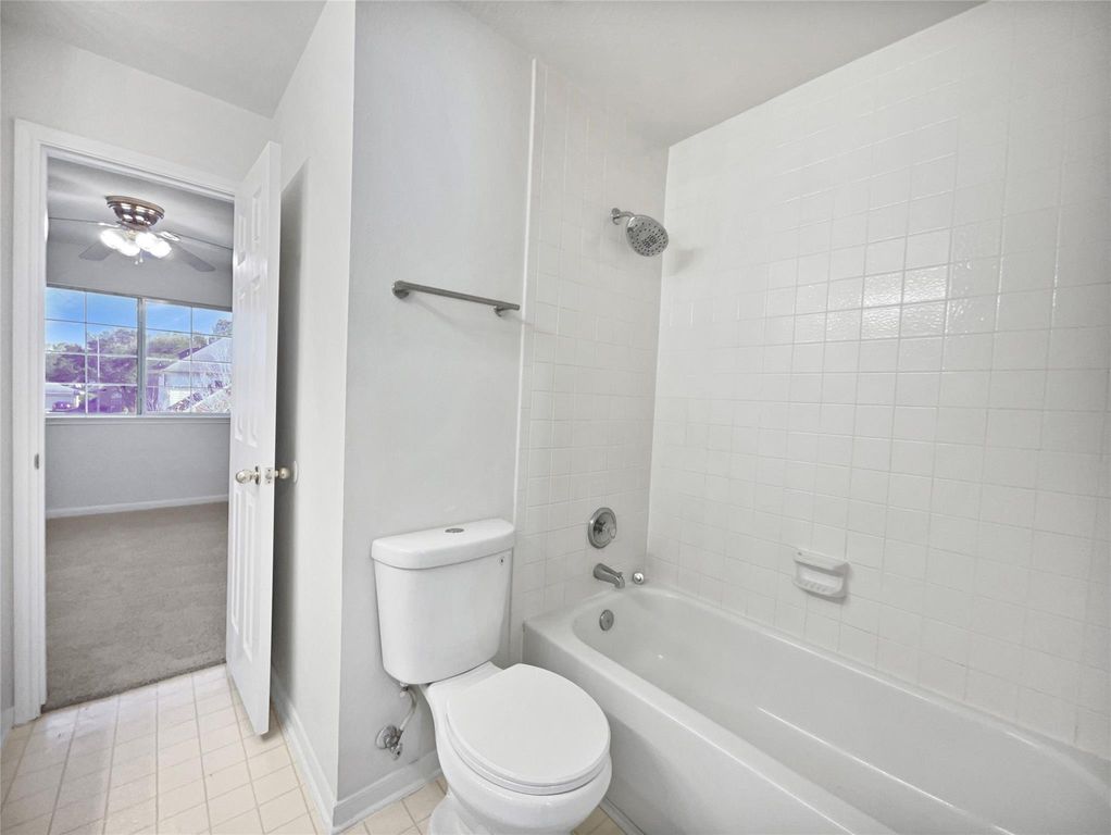 Image 23 of property listing at 6403 Canyon Park Drive, Katy, TX 77450