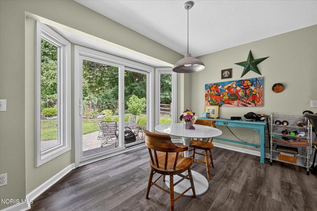 640 Weatherstone Road, Holland, OH 43528