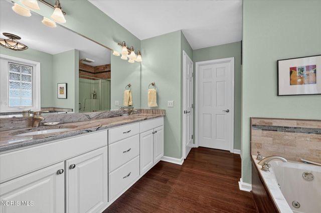 640 Weatherstone Road, Holland, OH 43528