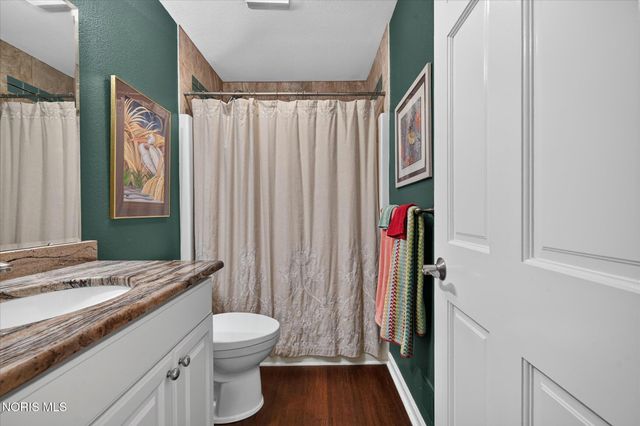 640 Weatherstone Road, Holland, OH 43528