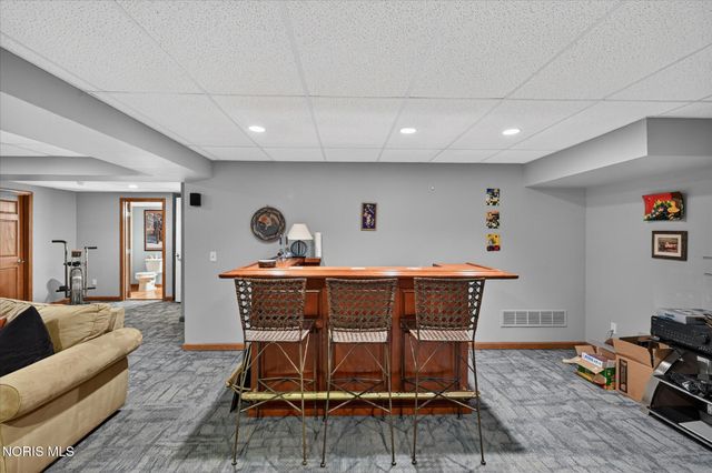 640 Weatherstone Road, Holland, OH 43528