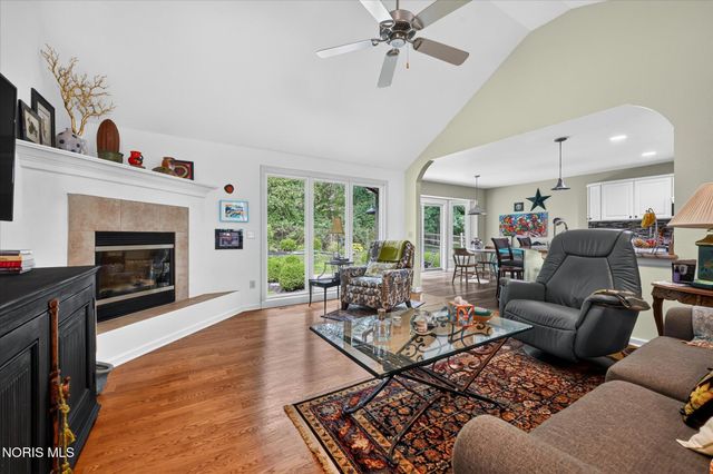 640 Weatherstone Road, Holland, OH 43528