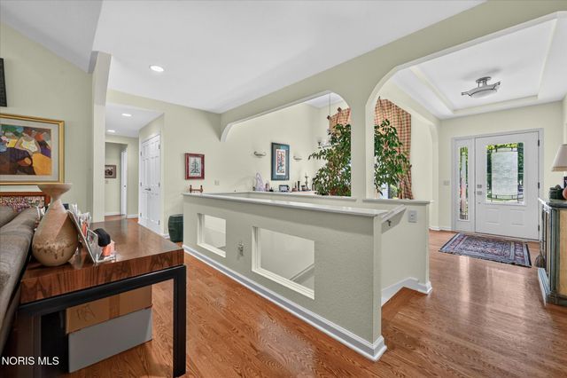 640 Weatherstone Road, Holland, OH 43528