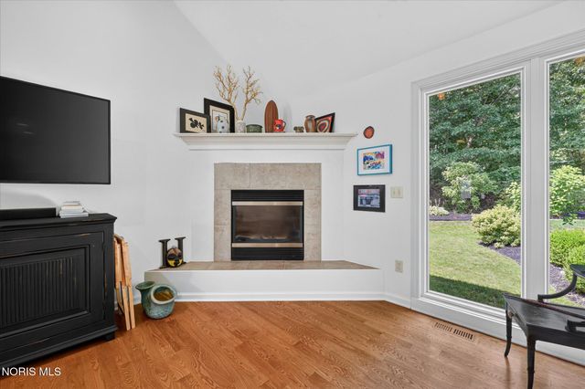 640 Weatherstone Road, Holland, OH 43528