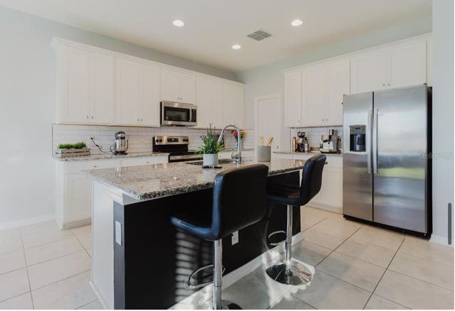 3047 ADAMS CROSS DRIVE, Zephyrhills, FL 33540