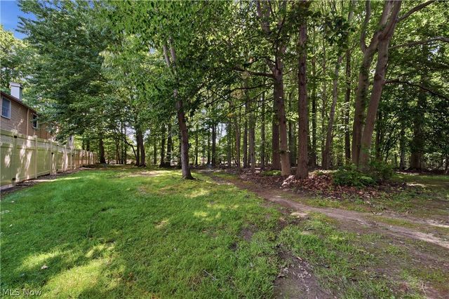 3949 Lake Run Boulevard, Stow, OH 44224