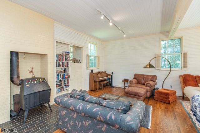 35 Colles Ave, Morristown Town, NJ 07960