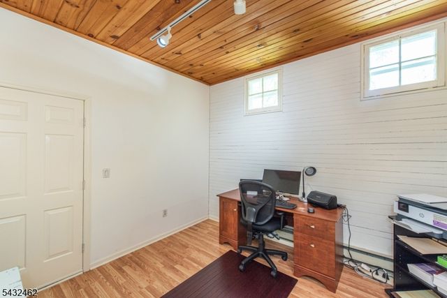 35 Colles Ave, Morristown Town, NJ 07960