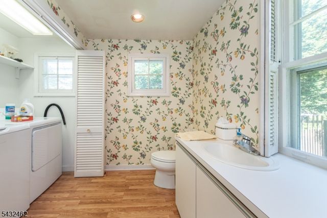 35 Colles Ave, Morristown Town, NJ 07960