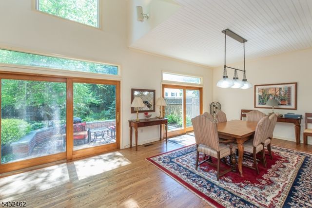 35 Colles Ave, Morristown Town, NJ 07960