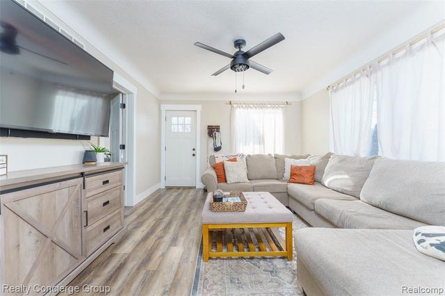 104 W John Street, Durand, MI 48429