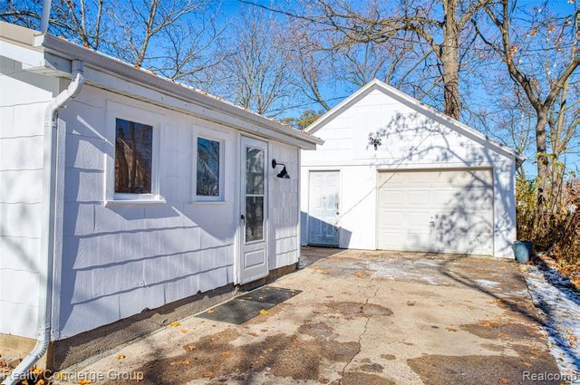 104 W John Street, Durand, MI 48429