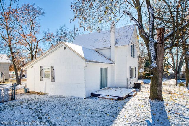 104 W John Street, Durand, MI 48429