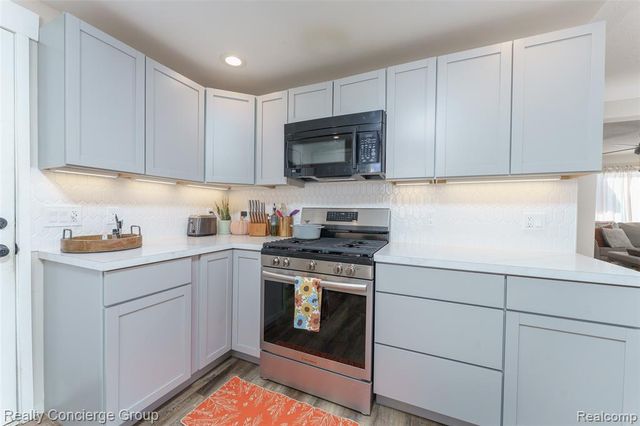 104 W John Street, Durand, MI 48429