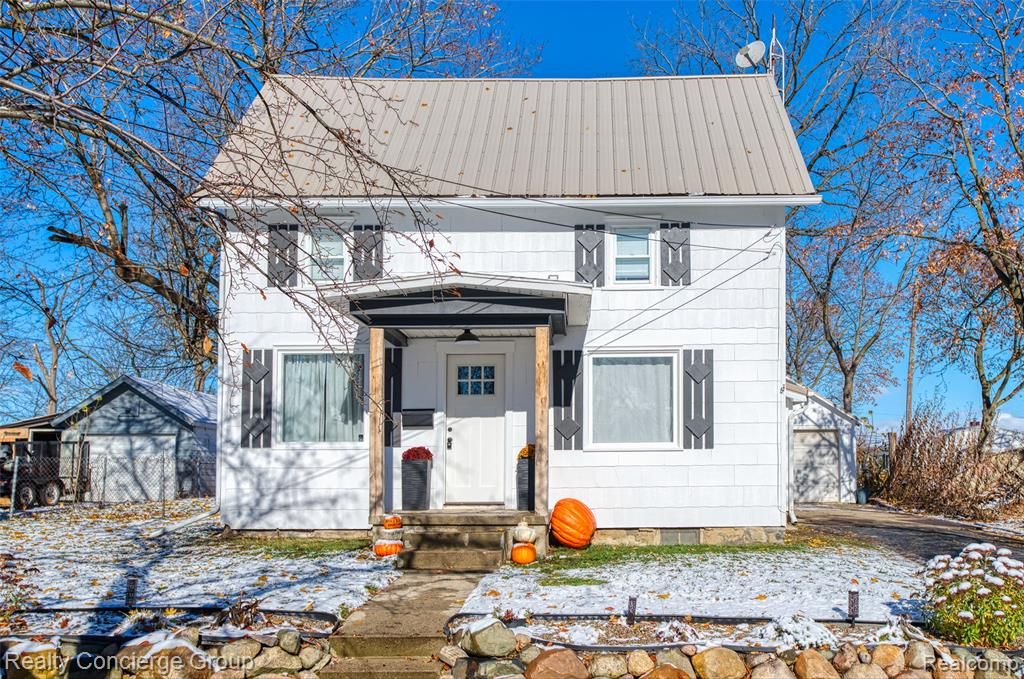 104 W John Street, Durand, MI 48429