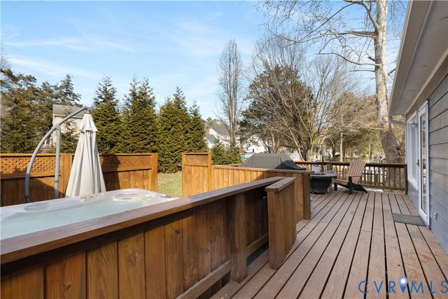 7406 Winding Creek Ln, Chesterfield, VA 23832