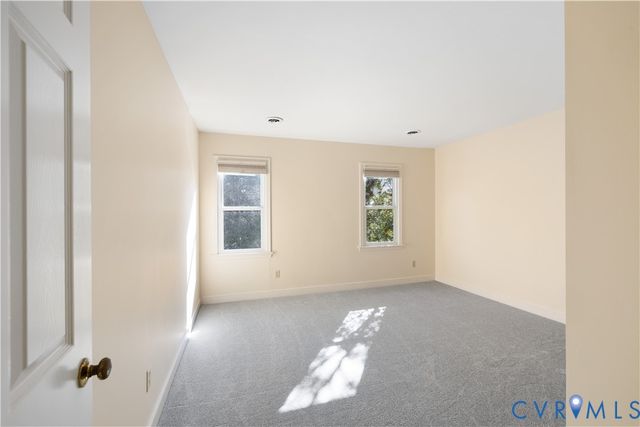 7406 Winding Creek Ln, Chesterfield, VA 23832