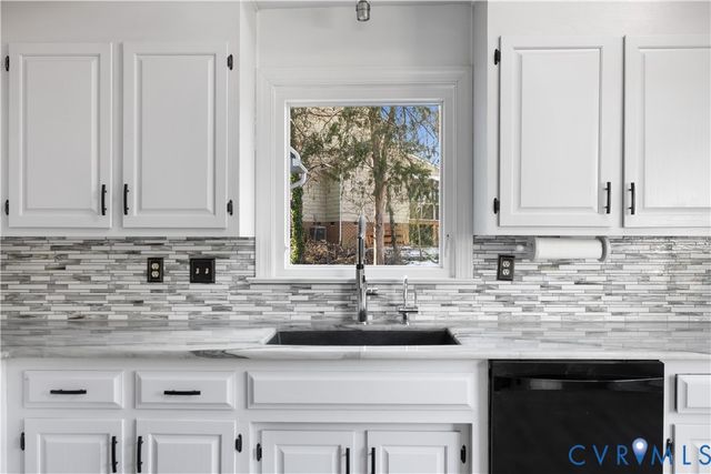 7406 Winding Creek Ln, Chesterfield, VA 23832