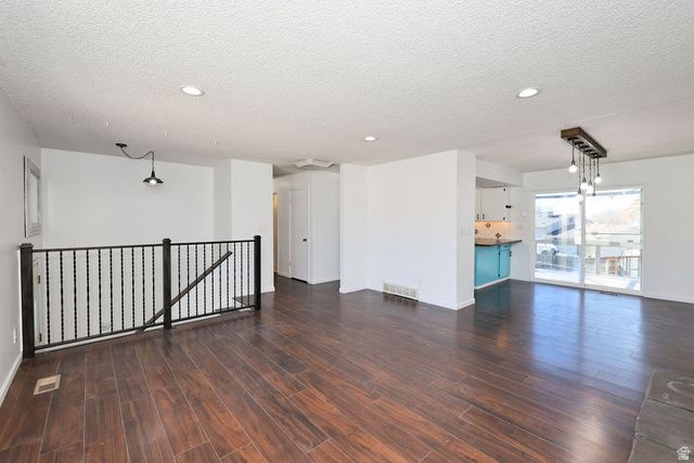 958 E 175 S, Layton, UT 84041