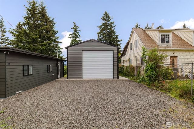 54 Sunnyhill Road W, Bremerton, WA 98312