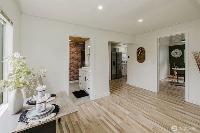 54 Sunnyhill Road W, Bremerton, WA 98312