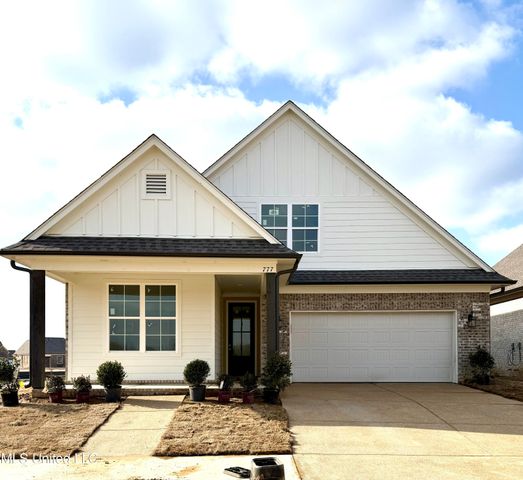 833 W Quitman Court, Nesbit, MS 38651