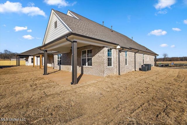 833 W Quitman Court, Nesbit, MS 38651
