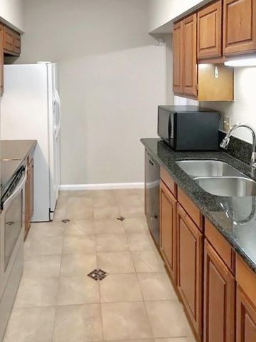 2400 N Braeswood Boulevard 230, Houston, TX 77030