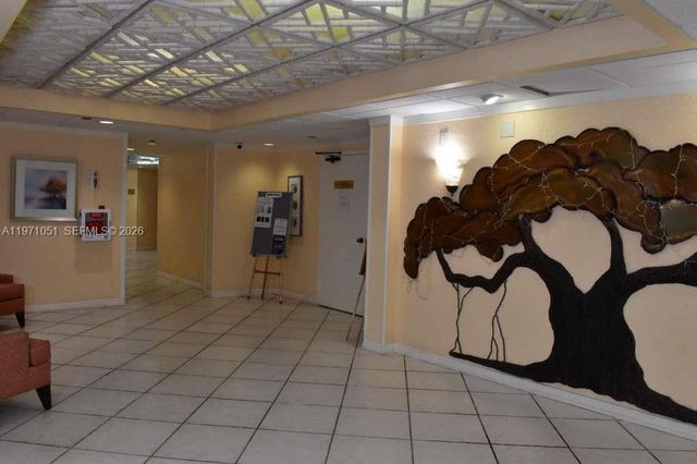 1300 Saint Charles Pl 617, Pembroke Pines, FL 33026