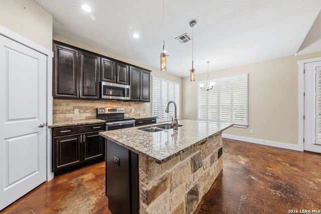 1017 Burning Tree, Spring Branch, TX 78070