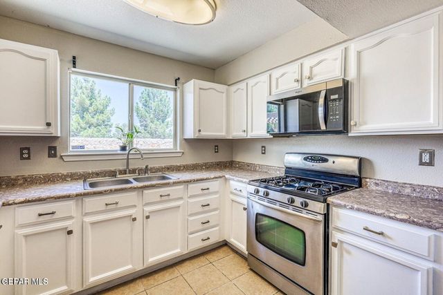 5749 RICK HUSBAND Drive, El Paso, TX 79934