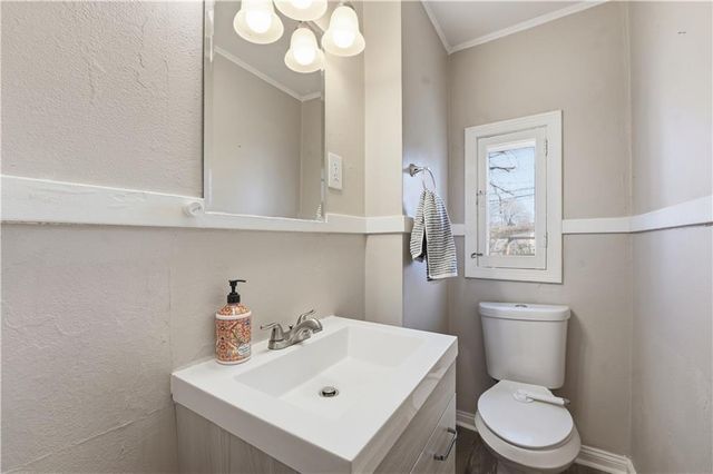 7435 Harrison Street, Kansas City, MO 64131