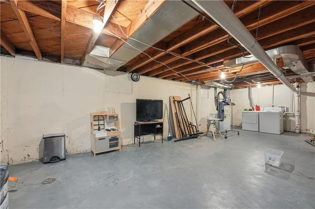 7435 Harrison Street, Kansas City, MO 64131