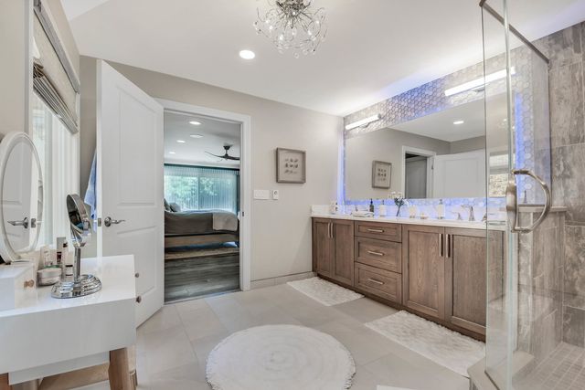 7826 W Golf Drive 7826, Palos Heights, IL 60463