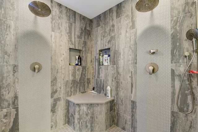 7826 W Golf Drive 7826, Palos Heights, IL 60463