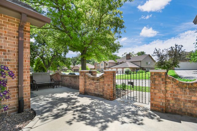 7826 W Golf Drive 7826, Palos Heights, IL 60463