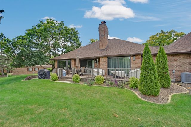 7826 W Golf Drive 7826, Palos Heights, IL 60463
