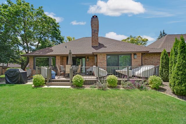 7826 W Golf Drive 7826, Palos Heights, IL 60463