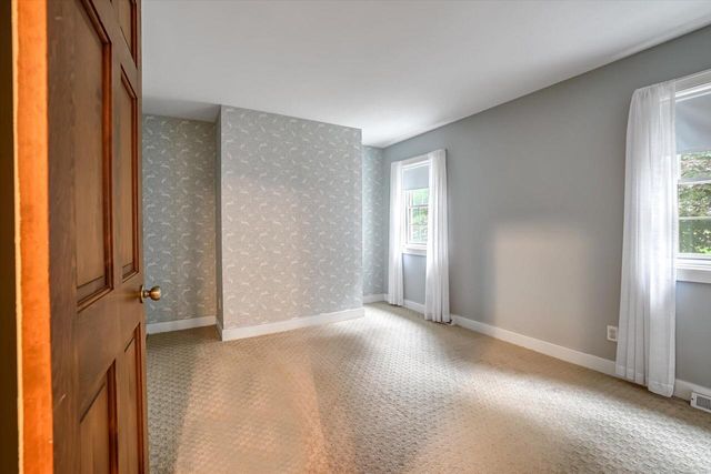 20455 Tennyson DRIVE, Brookfield, WI 53045
