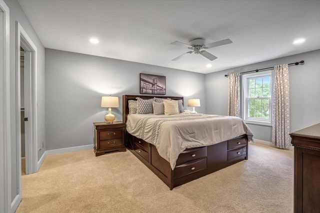 20455 Tennyson DRIVE, Brookfield, WI 53045