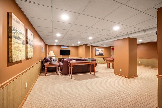 20455 Tennyson DRIVE, Brookfield, WI 53045