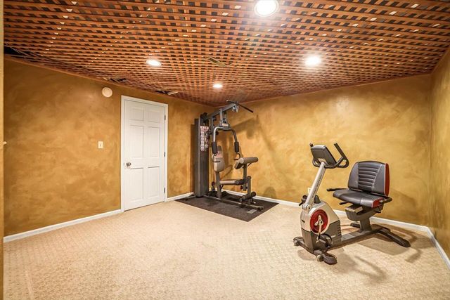 20455 Tennyson DRIVE, Brookfield, WI 53045