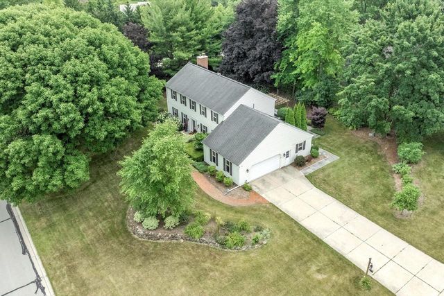 20455 Tennyson DRIVE, Brookfield, WI 53045