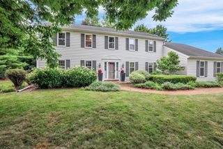 20455 Tennyson DRIVE, Brookfield, WI 53045